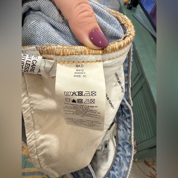 GANNI Swigy Jeans in Light Blue Women's Jeans - Picture 11 of 11